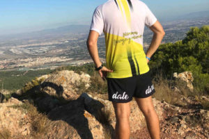 pantalon dale duro atras pequeño