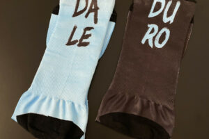 calcetines dale duro celestes web
